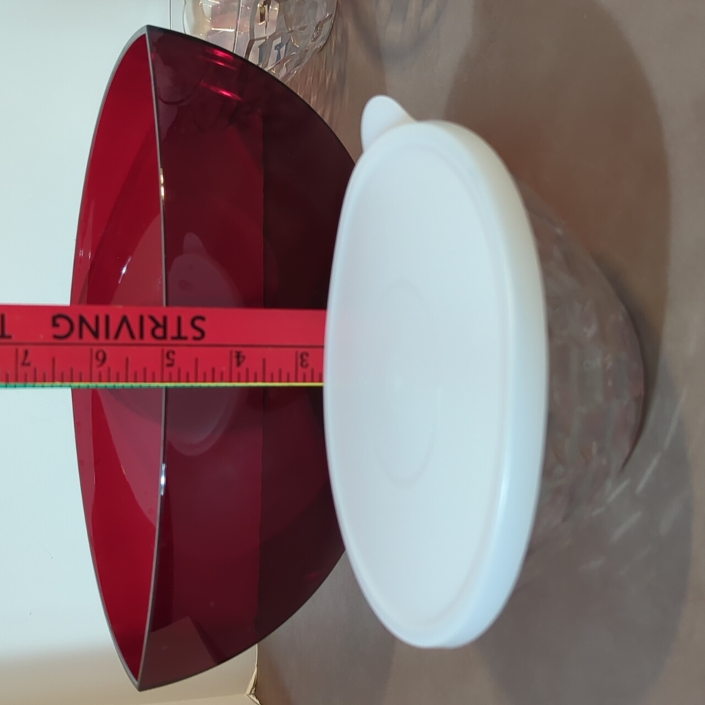 Tupperware Ice Prisms Bowls set of 4 and Ruby Red Triangle Bowl NEW - Picture 11 of 11